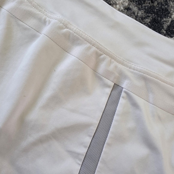 Nike Medium White and Gray Athletic Tennis Golf Mini Skirt Dri-fit - Picture 5 of 6